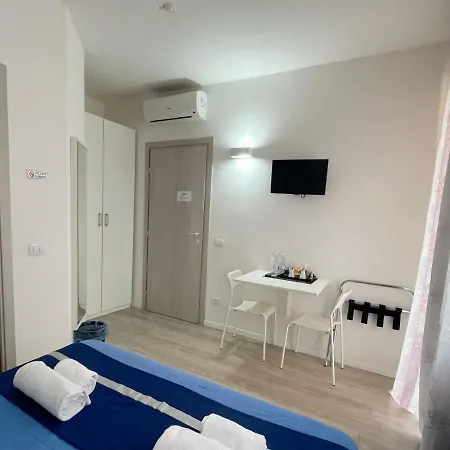 Konukevi Residenza Borgo Trento Sunday 2*